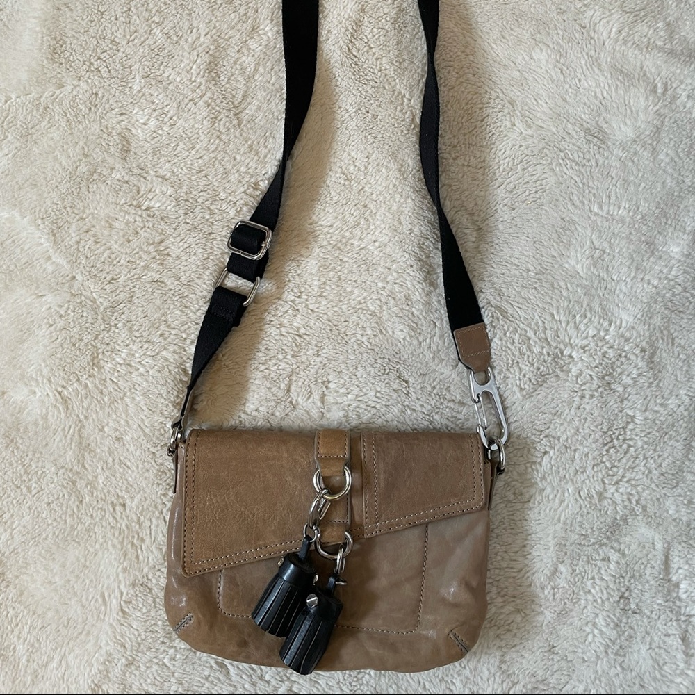 Crossbody purse